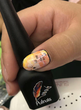 帕芮丝羽毛甲油胶美甲店