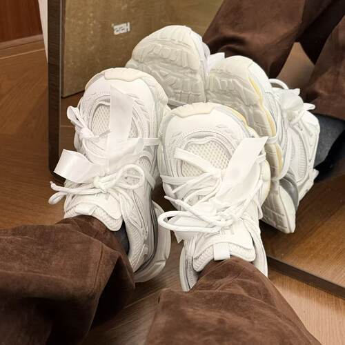 H55女鞋霓虹流光2026春新款刺绣拼色休闲风增高蝴蝶结银色老爹鞋 - 图2