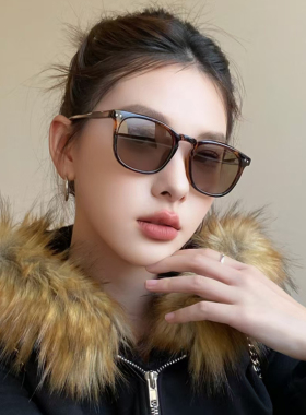 近视墨镜防紫外线显脸小潮流