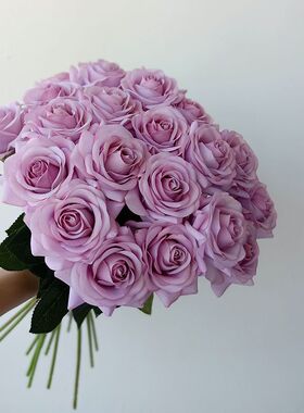 靓靓玫瑰手捧中国花一枝紫娟1