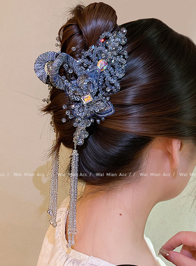 高奢蓝水晶蝴蝶流苏鲨鱼夹