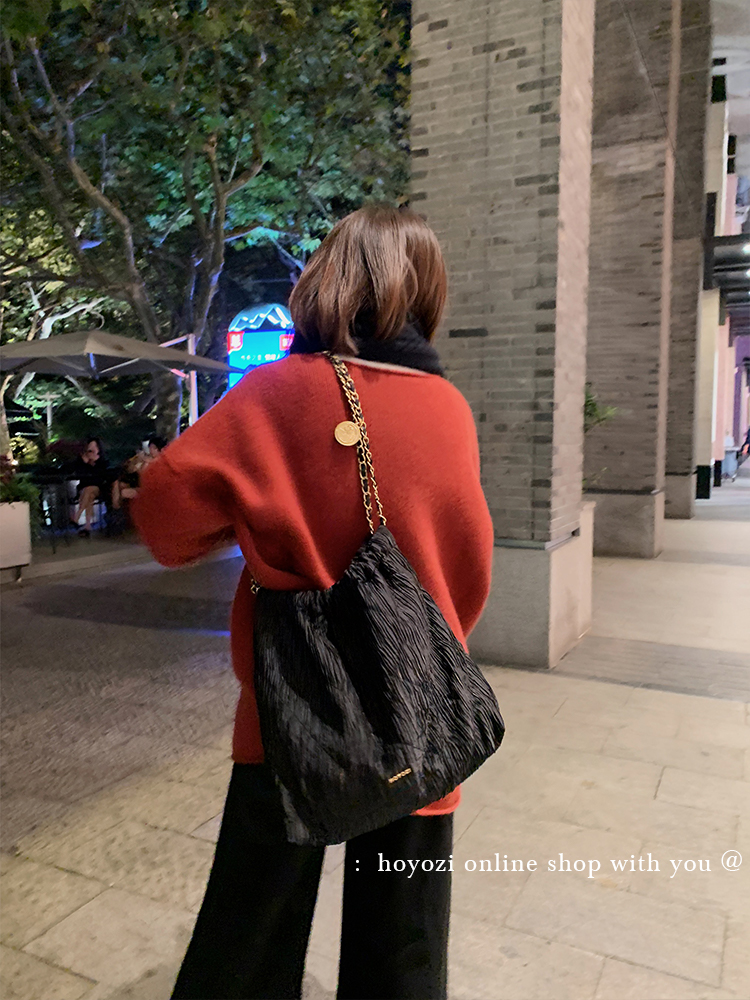 【小优家包包】HOYOZI鎏金岁月 褶皱链条水桶垃圾袋包包帆布秋冬,淘宝优惠券,粉丝福利购,淘宝优惠卷