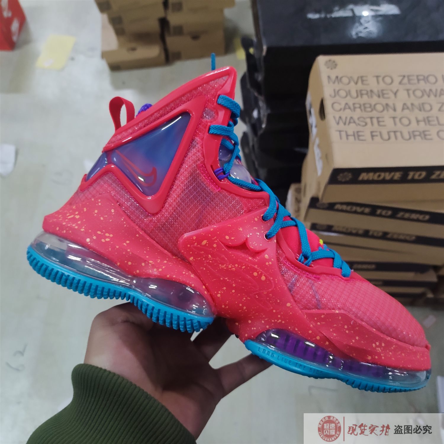 NIKE耐克男鞋篮球鞋LEBRON 19 EP詹姆斯中帮气垫运动鞋DC9340-001 - 图3