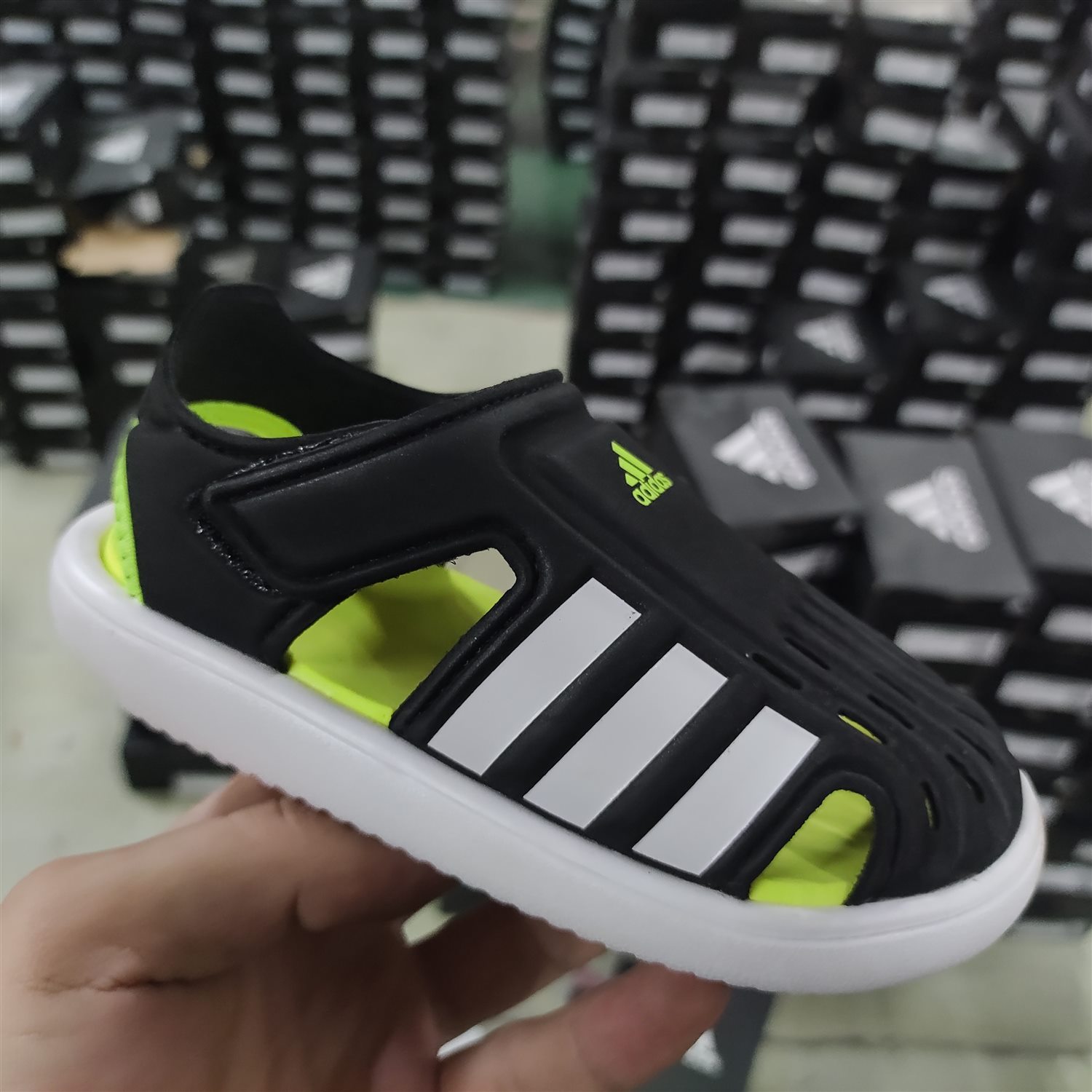 Adidas 大童魔术贴包头运动凉拖鞋FY8960 GX2463 8959 GW0384 - 图1