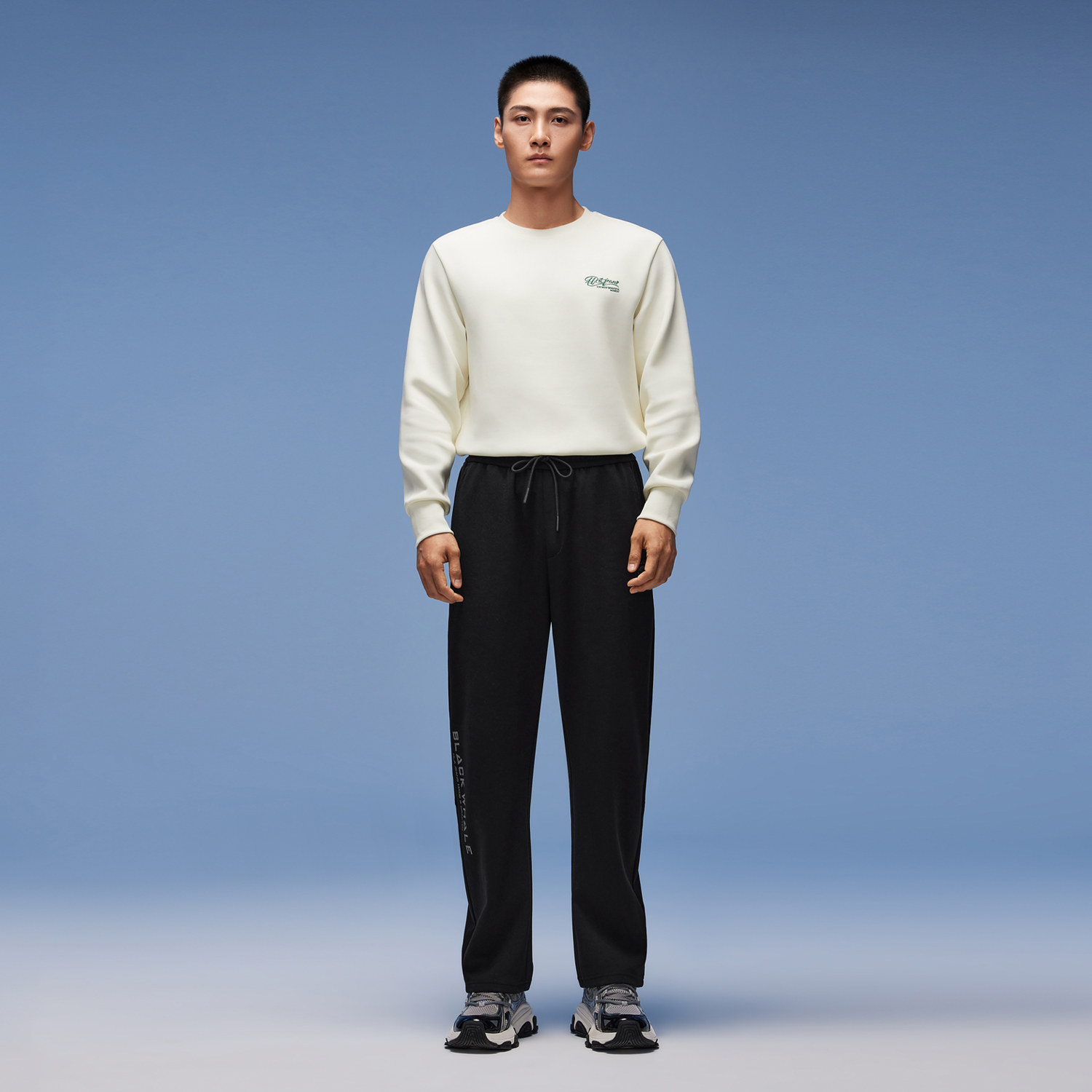 海澜之家旗下黑鲸腰间抽绳休闲裤男2025年秋季新品弯刀裤时尚潮流,淘宝优惠券,粉丝福利购,淘宝优惠卷