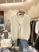 QUEENS RABBIT Korea East gate 2023 Winter new womens fashion 100 lap V collar Med lady