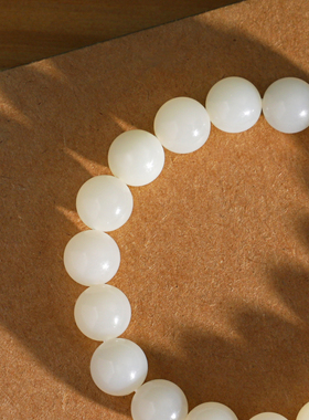 毕业级和田玉手串8-12mm