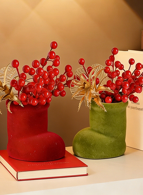 高级感植绒红色靴子花瓶摆件客厅