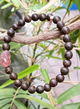 新中式木质沉香草莓晶貔貅串珠手链新款高颜值精致国风手饰