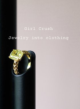 精致小方糖橄榄绿宝石戒指女轻奢高级感小众设计独特指环