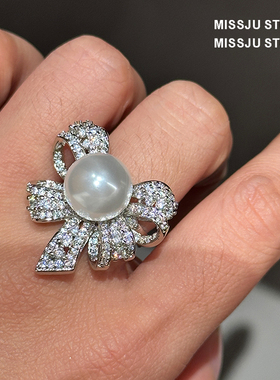 琚小姐丝带蝴蝶结珍珠戒指