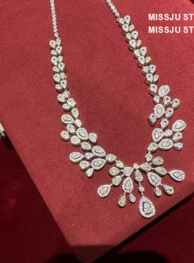 琚小姐满钻镶钻水滴花纹短款配饰