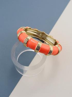 J橙色欧美时尚潮流气质百搭精美奢华网红款简约个性弹簧磁石手镯