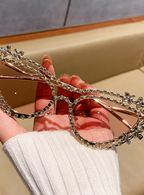 女潮小香儿奢华镶钻猫眼墨镜