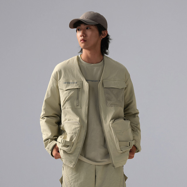 Li Ning CF traceable cotton jacket ຜູ້ຊາຍແລະແມ່ຍິງນອກຊຸດ V-neck ວ່າງພາກຮຽນ spring ແລະດູໃບໄມ້ລົ່ນກິລາບາດເຈັບແລະ AJMU141-B ຜະລິດຕະພັນ