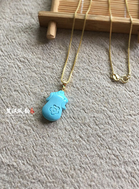 旗开得胜蓝松石雕刻小旗袍吊坠锁骨项链学生逢考必过中高考礼物