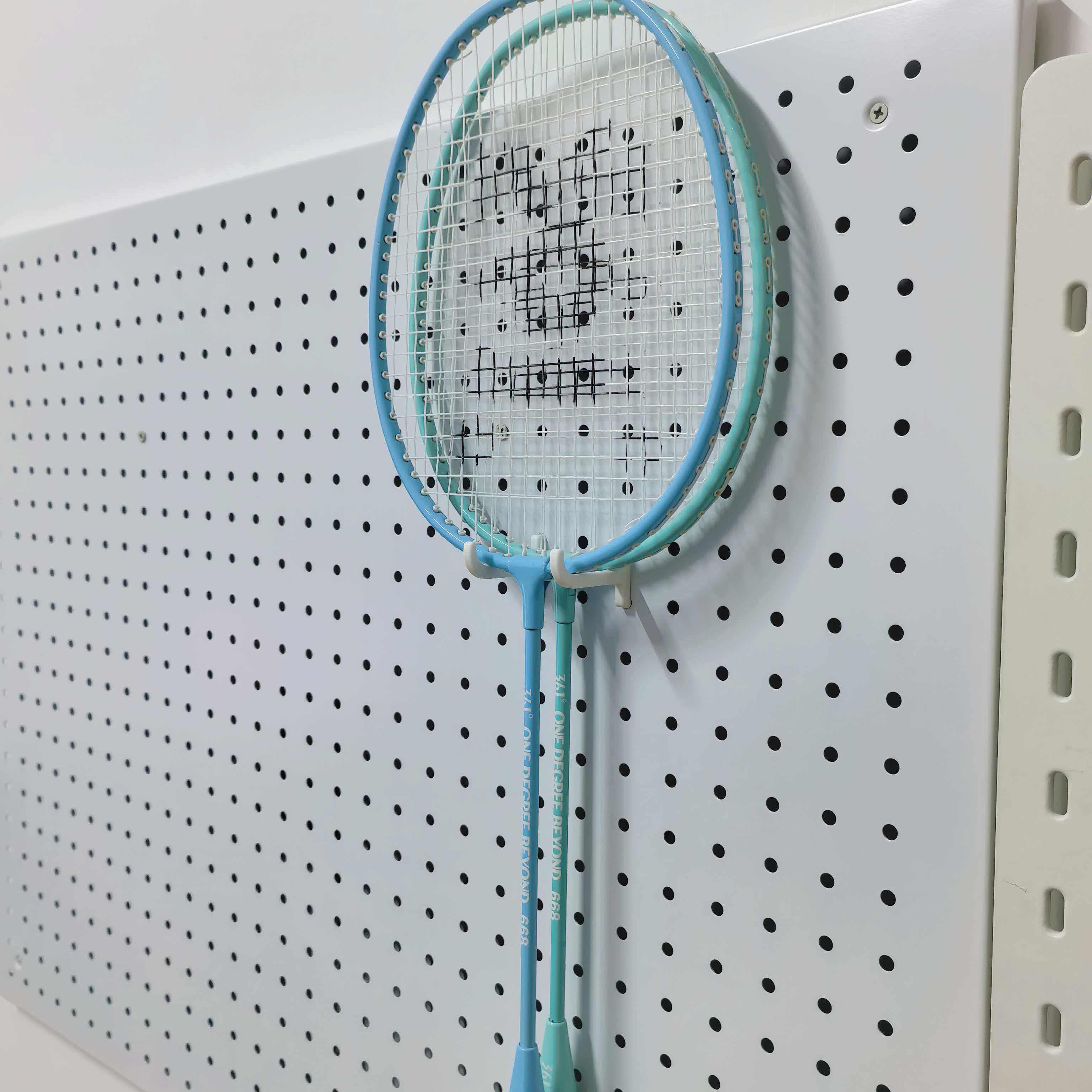 Round hole hole board accessories 3D printed hook bracket mini plastic small hook colorful non-shaking hook