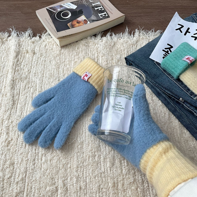 东北防寒哈尔滨穿搭新疆雪景拍照出片好看的毛线手套女冬季高颜值