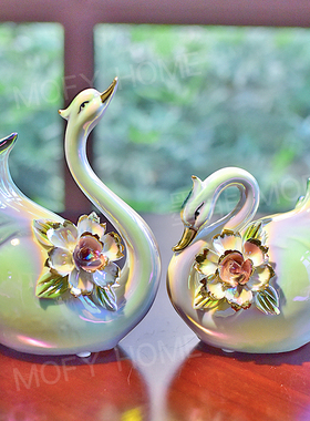 天鹅手捏创意电视柜酒柜陶瓷