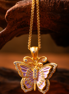 新中式温柔蝴蝶吊坠镂空镶嵌项链