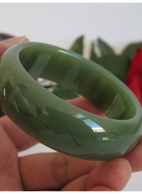 听玉缘天然玉石和田玉手镯女款 俄罗斯碧玉鸭蛋青玉镯子宽版手镯