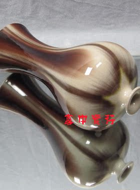 景德镇裂纹釉咖啡色摆件窑变瓷