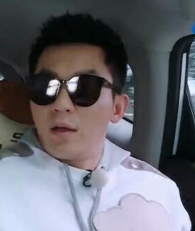 墨镜花儿与少年王柳雯太阳眼镜