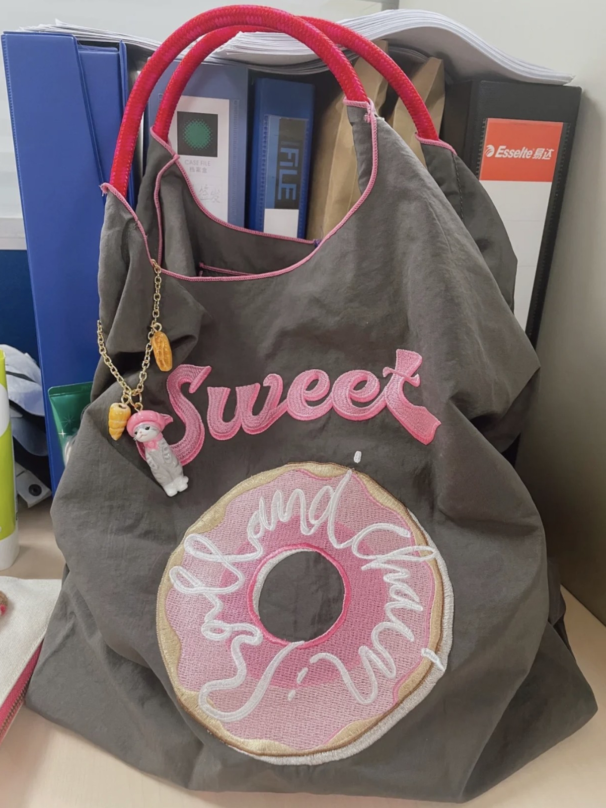 易梦玲同款自制日系尼龙布包包甜甜圈刺绣环保袋购物袋布袋斜挎包-图0