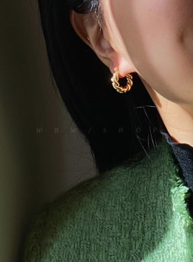 WBW 法式优雅小巧耳环精致复古冷淡风扭曲麻花耳钉小众设计感 女