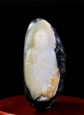 黑白分明把玩件和田玉青花籽料