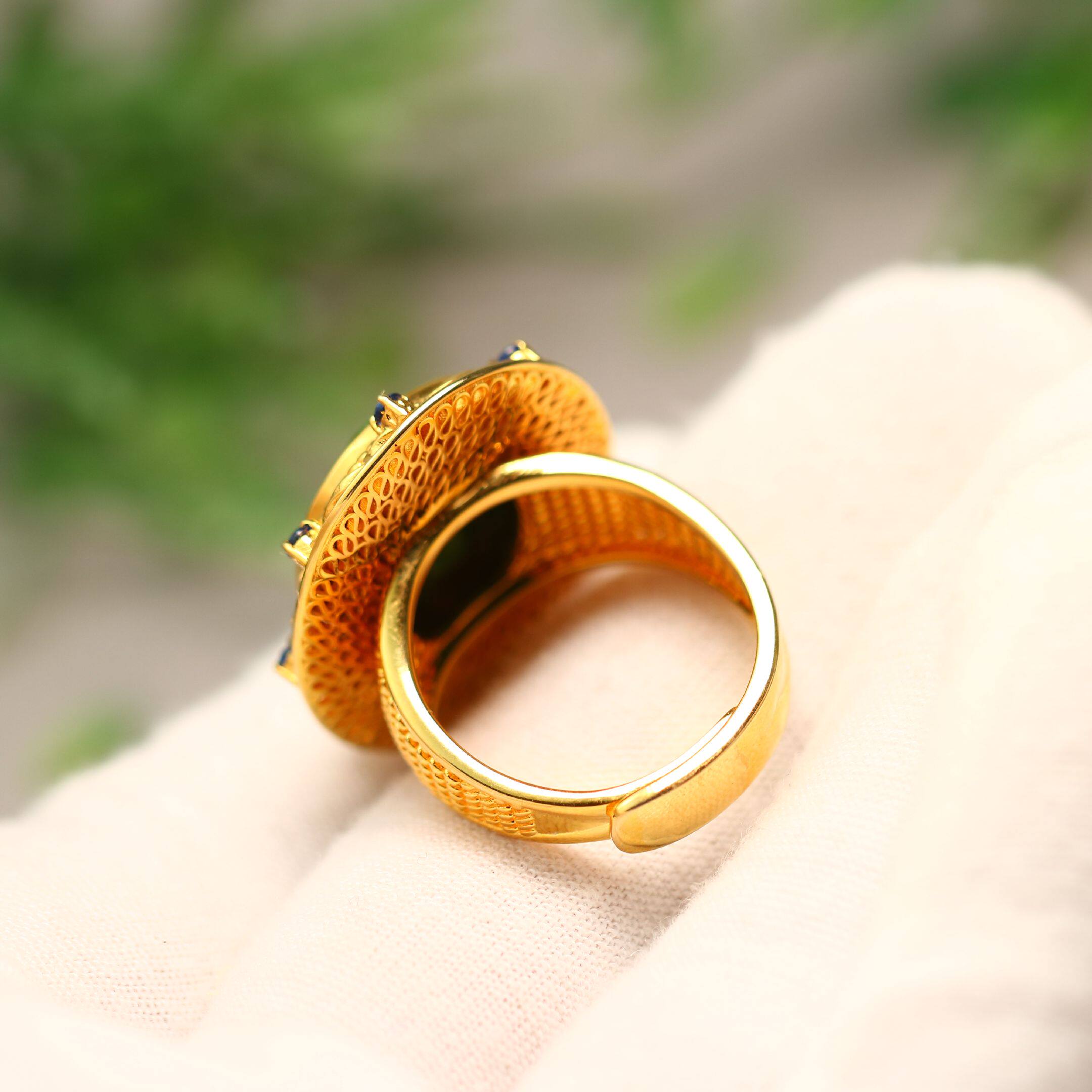 Natural grade A jadeite carved living ring