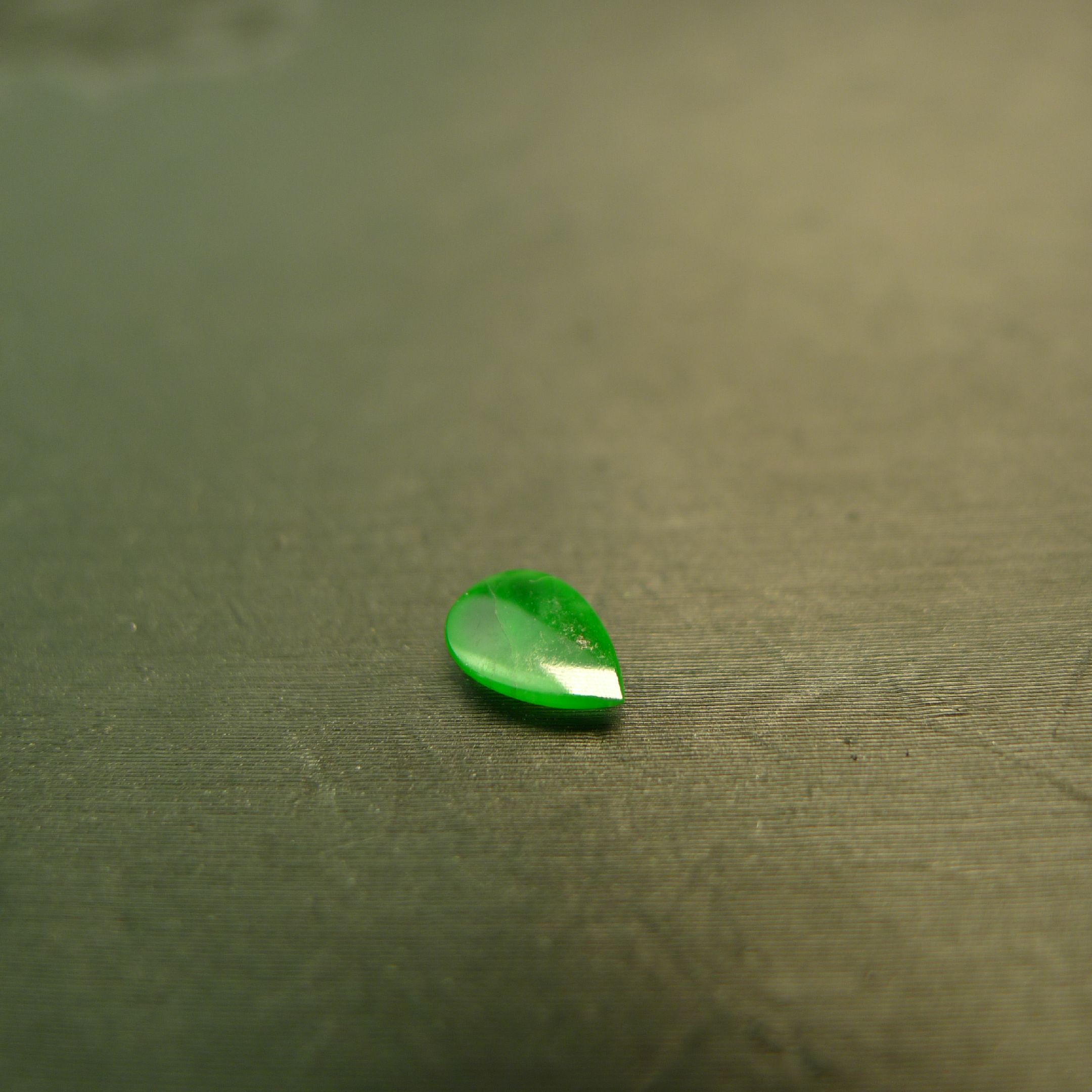 Ice full of green natural grade A jade drop-shaped ring surface