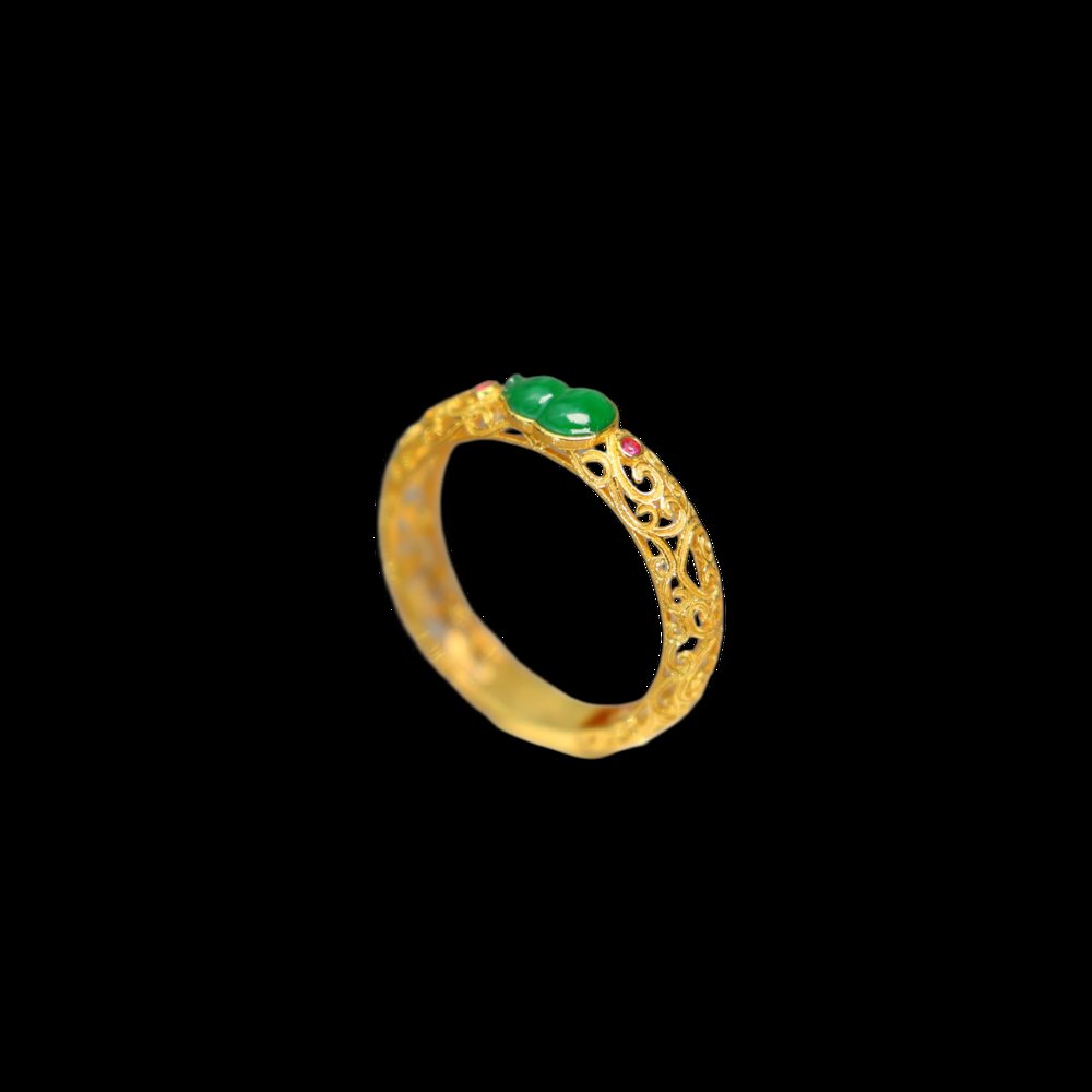 Ice-filled green Burmese natural A-grade gourd ring