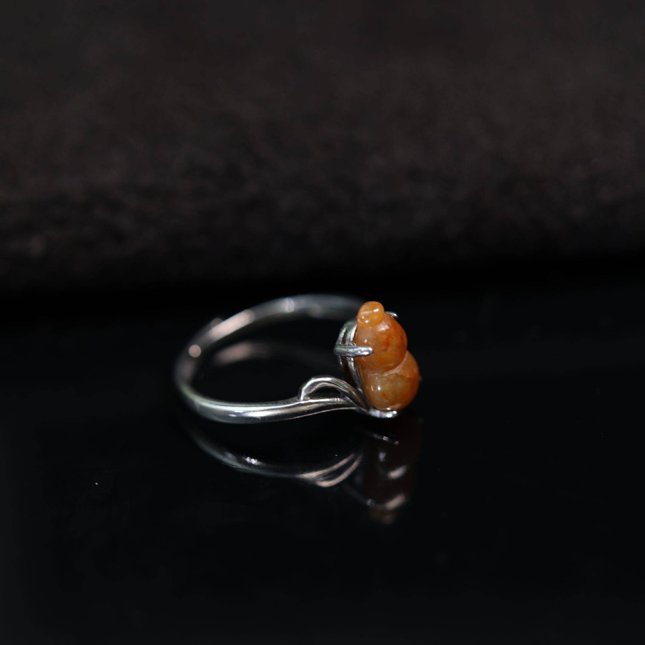 Natural grade A yellow jade gourd live ring for women