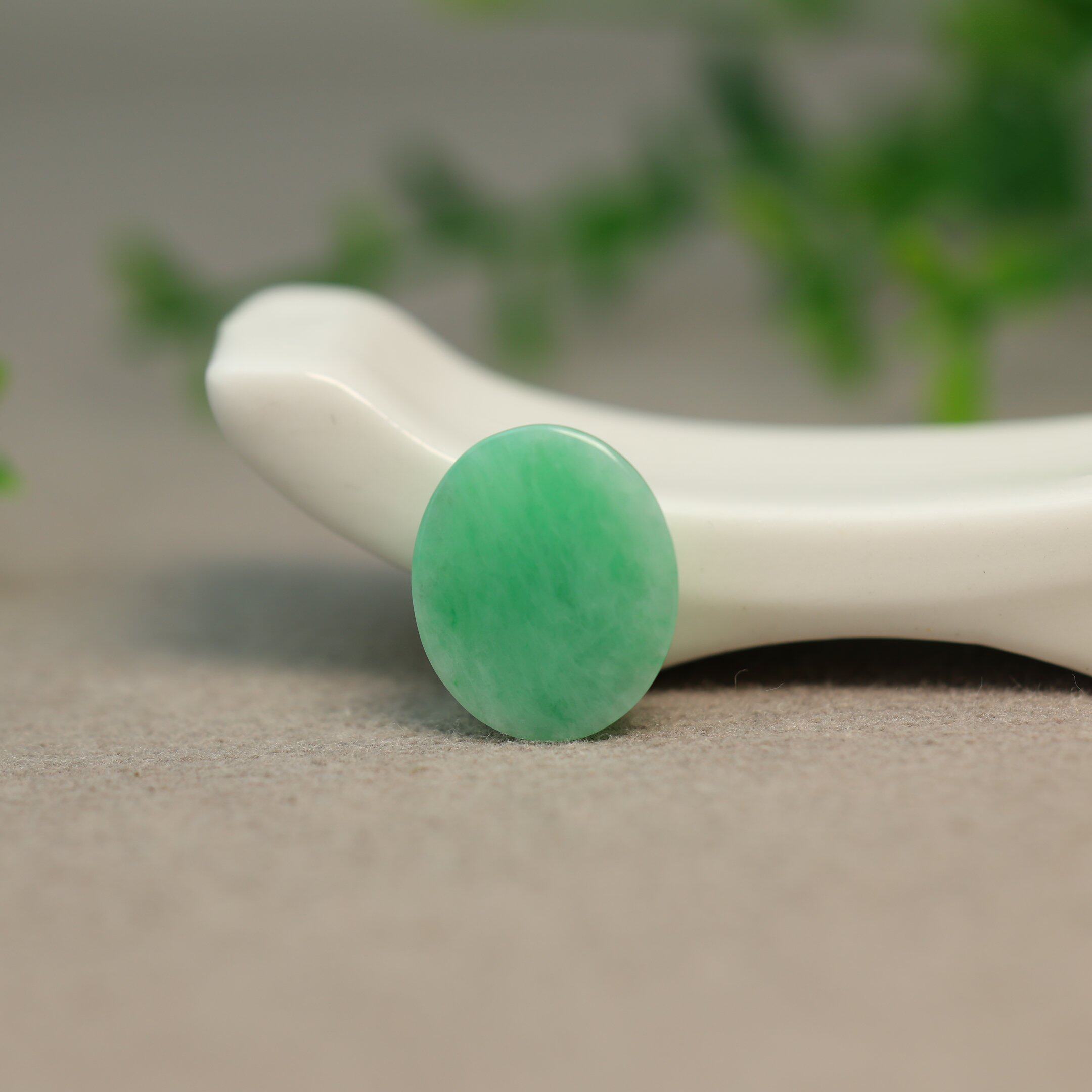 Full green Myanmar natural A-grade jade oval egg noodles