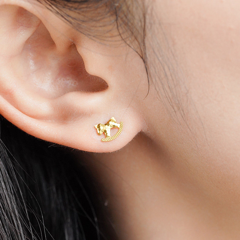 老庙黄金足金碎碎冰马耳钉鳞甲金5G闪耀光芒爆闪吸睛官方木马,淘宝优惠券,粉丝福利购,淘宝优惠卷