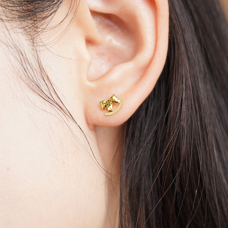 老庙黄金足金碎碎冰马耳钉鳞甲金5G闪耀光芒爆闪吸睛官方木马,淘宝优惠券,粉丝福利购,淘宝优惠卷