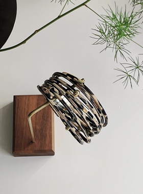 多层缠绕皮质豹纹手镯秋冬新款