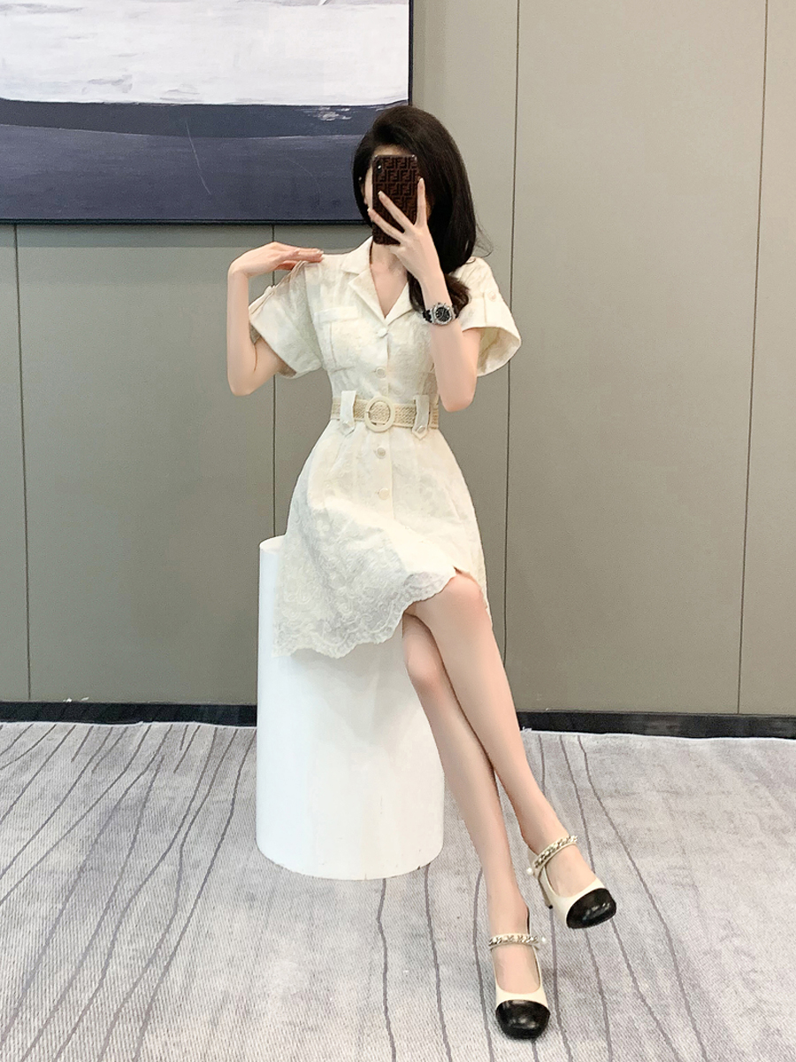 轻奢法式小香风白色刺绣蕾丝连衣裙夏季高端精致气质名媛a字裙子