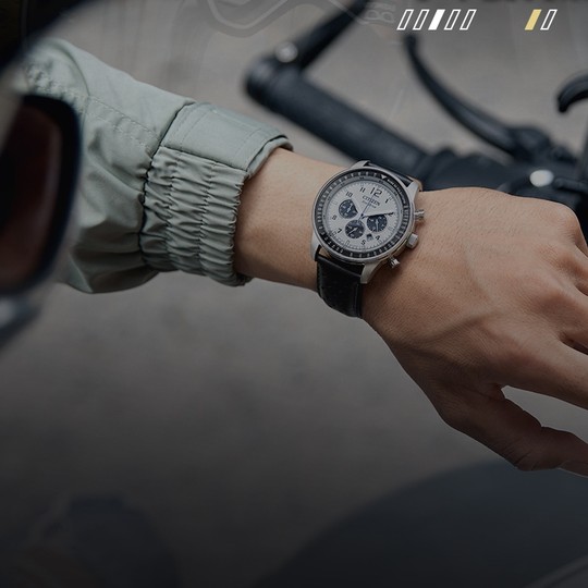 Модные часы Eco-Drive Citizen серии FF