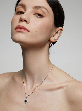 伊泰莲娜银项链几何吊坠