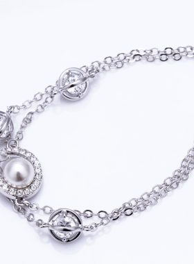 伊泰莲娜星球手链女生仿珍珠轻奢小众设计高级感闺蜜生日礼物