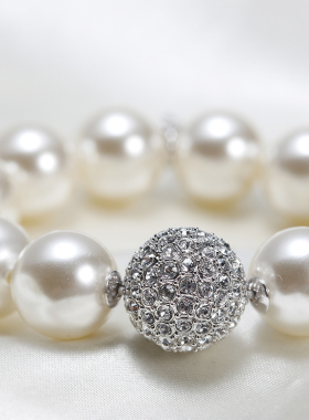 伊泰莲娜仿水晶珍珠款三色女手链