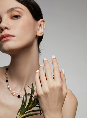 【礼盒装】伊泰莲娜925银项链淡水珍珠多层锁骨链款玛瑙黑色吊坠