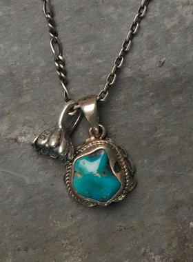 绿松石与莲花吊坠项链路塔斯曼