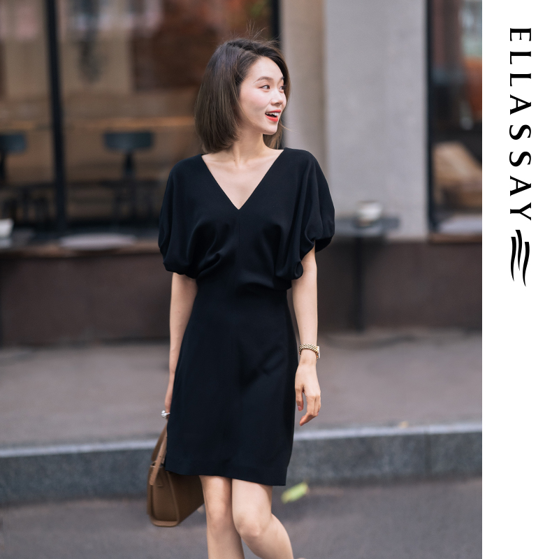 ELLASSAY歌力思春夏新款三醋酸气质收腰连衣裙女垂坠感B-Y014