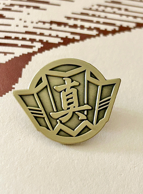 动作游戏爱好者胸针饰品
