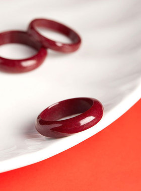 工厂直销朱砂戒指女款原矿素圈红指环男款小众尾戒对戒款情侣