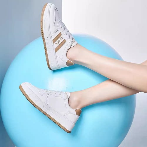 大东小白鞋23年秋季新款休闲青春减龄系带中跟圆头女鞋23Q7511 - 图1