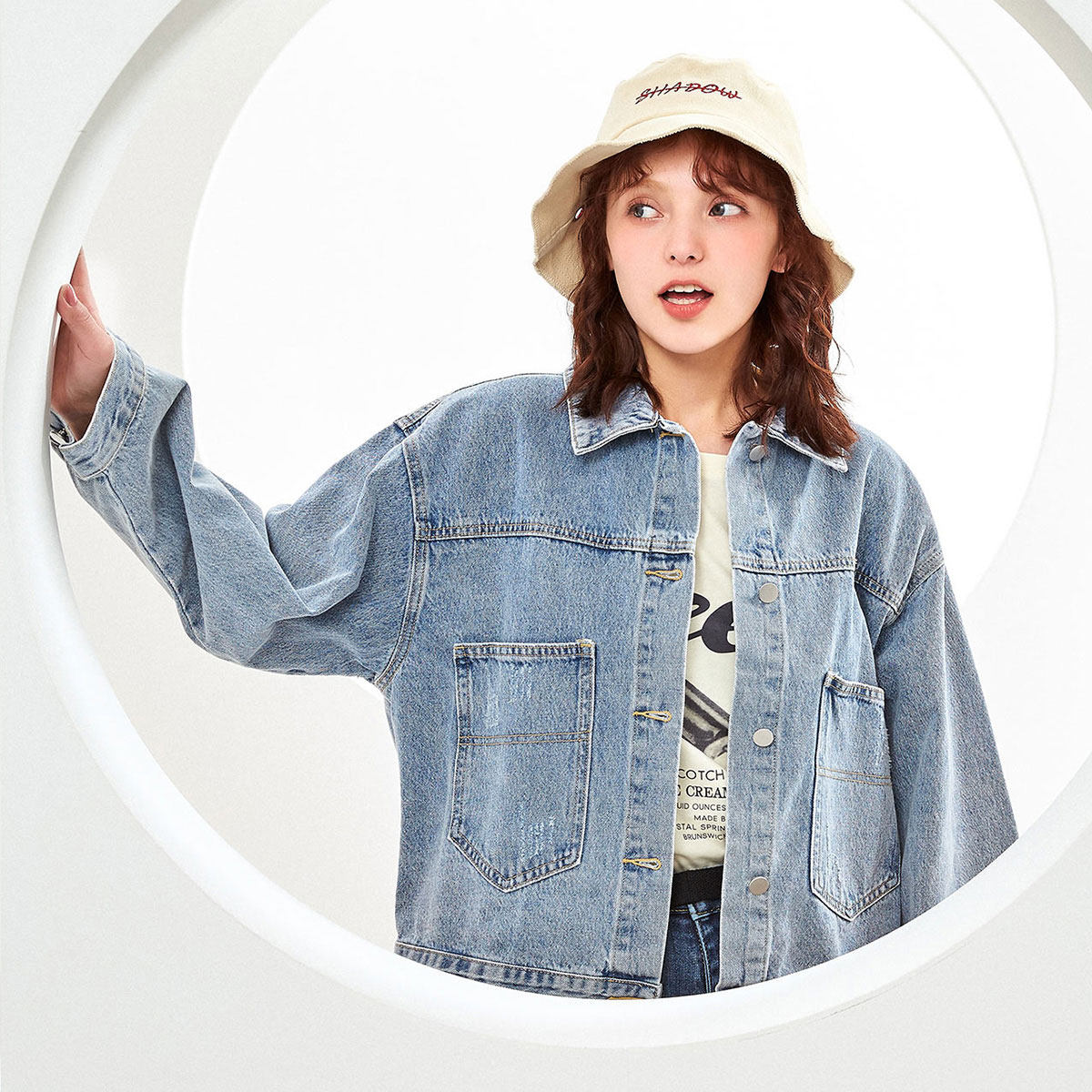 真维斯【经典版型】日韩潮流牛仔女式 真维斯时尚短外套